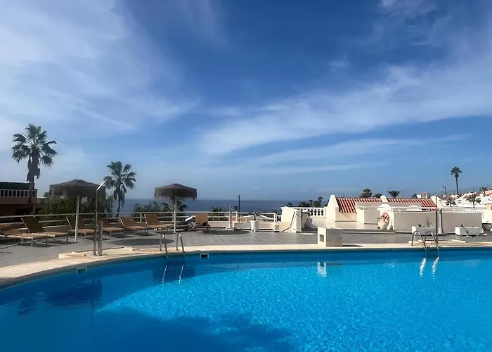 아파트 Modern Retreat 아데제