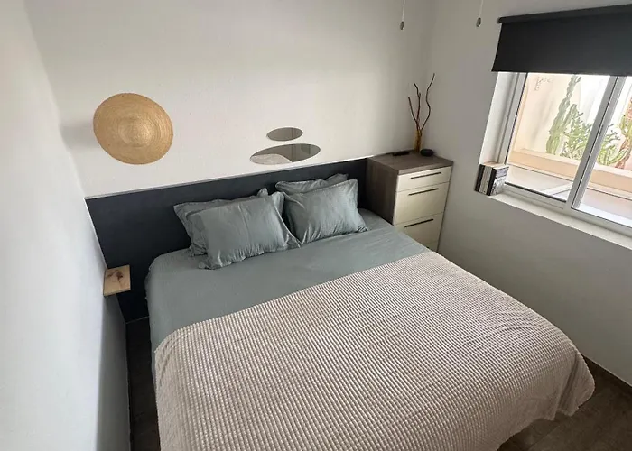 아파트 Modern Retreat